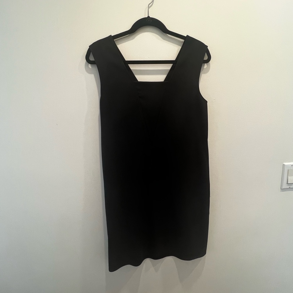 Rag and Bone Black V neck A line dress with hidden pockets - Picture 2 of 7